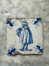 Load image into Gallery viewer, T39) tile with musician. 17 th century
