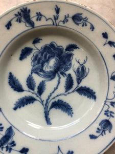 Nice handpainted dutch delft plate with tulip