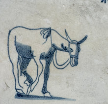 Load image into Gallery viewer, T72)18 th century rare delft tile with donkey
