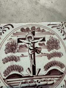 T2)18th century bibical delft tile Jesus