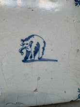 Load image into Gallery viewer, T156)tile with elephant 17 th century
