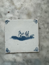Load image into Gallery viewer, T40)children swimming , 18 th century tile
