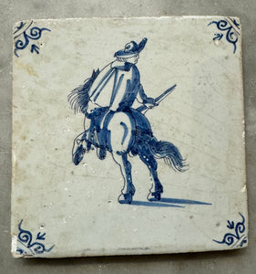 T79)16 th century soldier on horseback