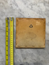 Load image into Gallery viewer, T130)bible delft tile , 18 th century
