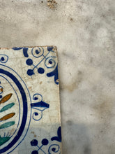 Load image into Gallery viewer, T14) 17th century delft tile flower
