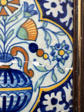 Afbeelding in Gallery-weergave laden, T34)17 th century delft polychrome tile flowervase
