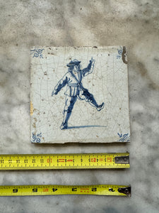 T54)delft tile with dancing man