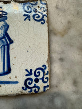 Load image into Gallery viewer, T19)delft handpainted tile woman with child
