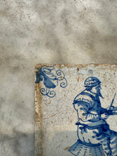 Load image into Gallery viewer, T17) delft tile with profession/ sharping knives
