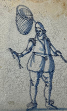 Load image into Gallery viewer, T73)17 th century tile with fisherman and fish
