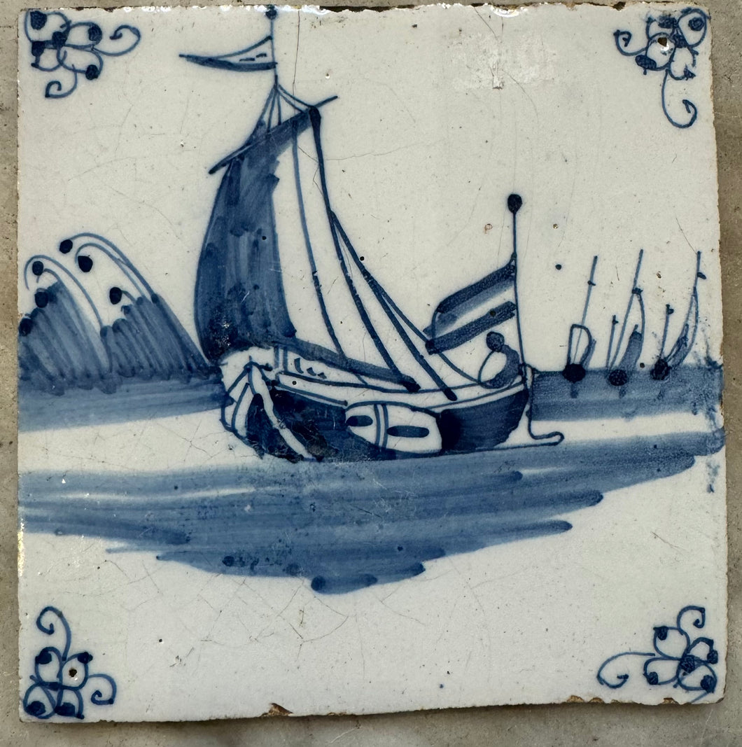 T53)18 th century delft tile with ship