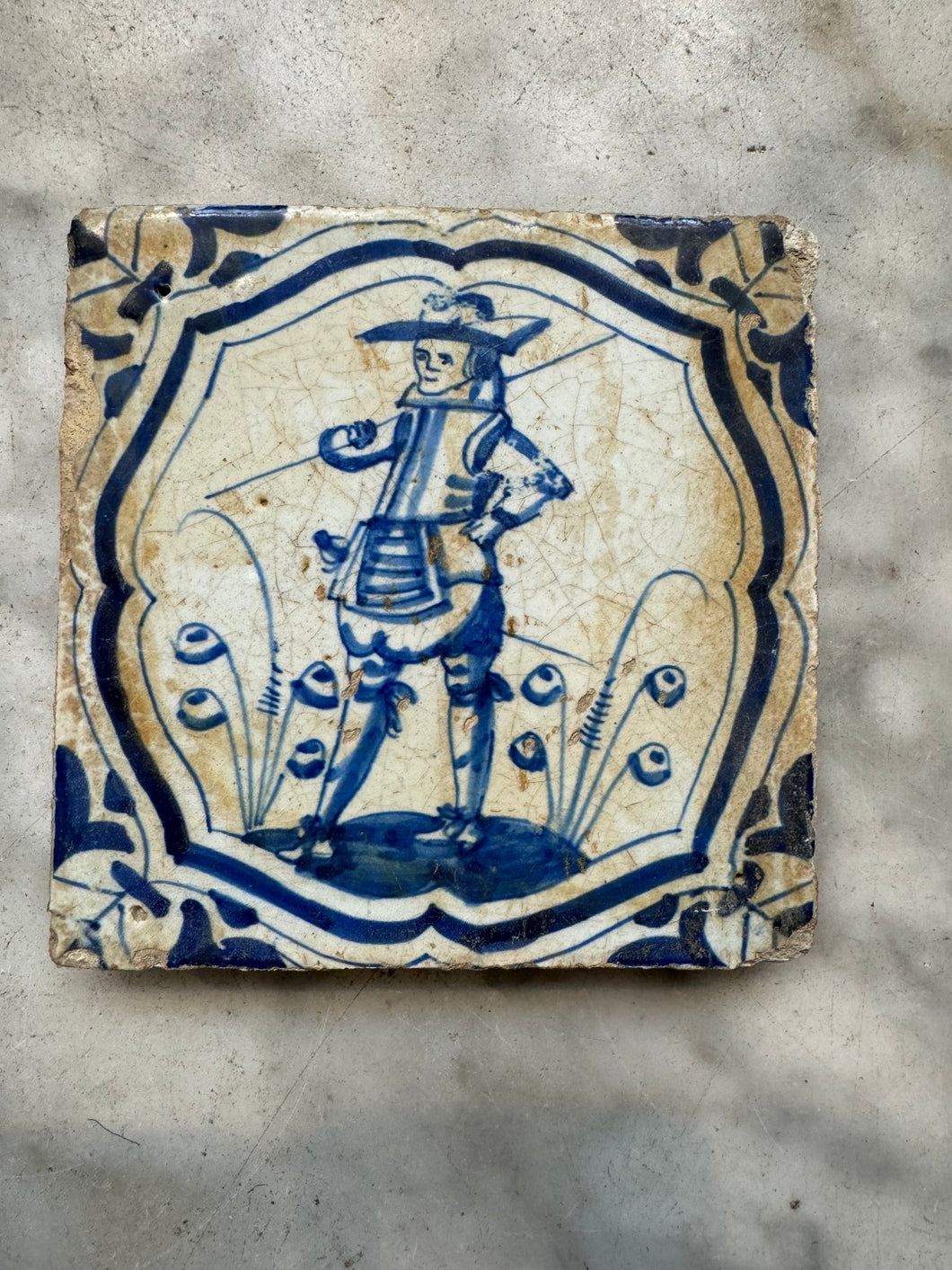 T21) tile with  soldier