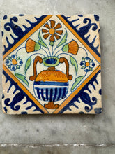 Load image into Gallery viewer, T36) 17 th century nice flowervase tile
