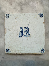 Load image into Gallery viewer, T7)17 th century delft handpainted tile people
