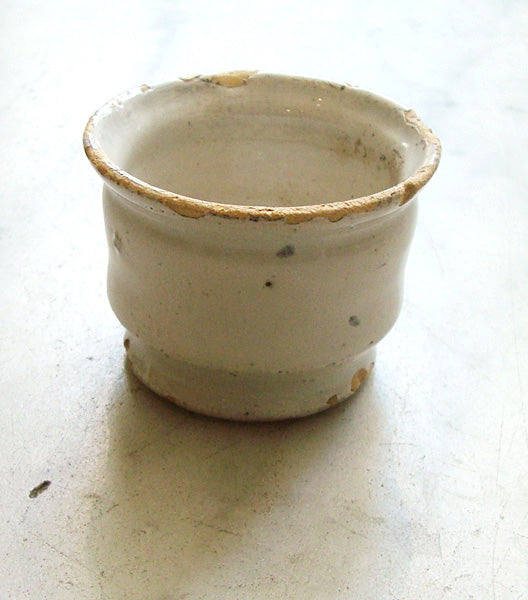 17th century ointment pot ± 1680