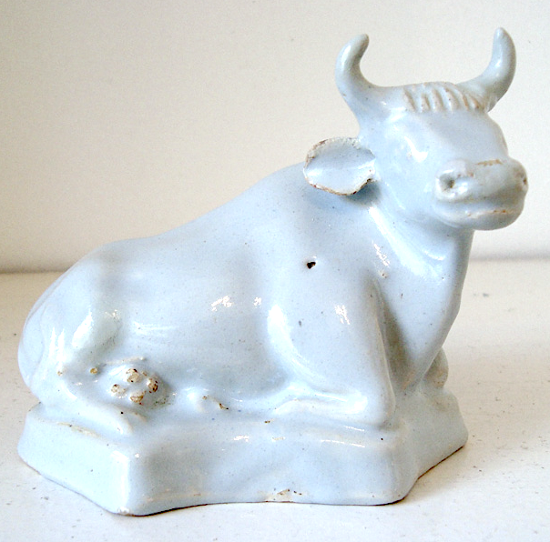 18th century lying cow ↨ 8 cm