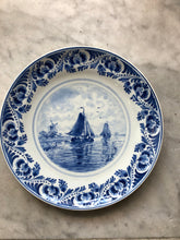 Load image into Gallery viewer, Royal delft handpainted dutch plate
