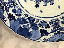 Load image into Gallery viewer, Royal Delft handpainted dutch plate flowers
