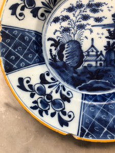 Delft  18 th century handpainted dutch plate