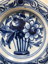 Load image into Gallery viewer, Nice small 18 th century delft handpainted plate
