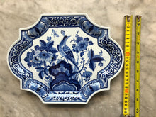 Load image into Gallery viewer, Royal Delft handpainted dutch plaque 1980
