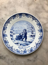 Load image into Gallery viewer, Royal Delft handpainted dutch plate christmas 2002
