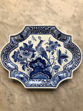 Load image into Gallery viewer, Royal Delft handpainted dutch plaque 1980
