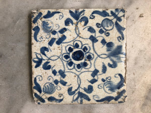 Ornamental 17 th century delft tile