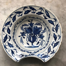 Load image into Gallery viewer, Barbers bowl delft handpainted
