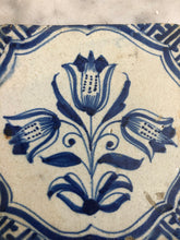 Load image into Gallery viewer, Nice flower tile handpainted
