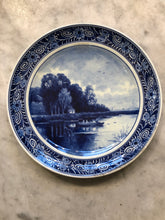 Load image into Gallery viewer, Royal Delft handpainted dutch plate with landscape
