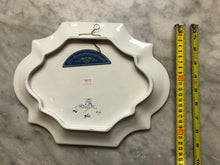Load image into Gallery viewer, Royal Delft handpainted dutch plaquette 1979
