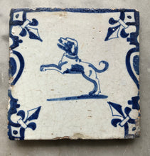 Load image into Gallery viewer, 17 th century delft handpainted dutch tile with dog
