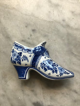 Load image into Gallery viewer, Royal Delft handpainted dutch shoe 1982
