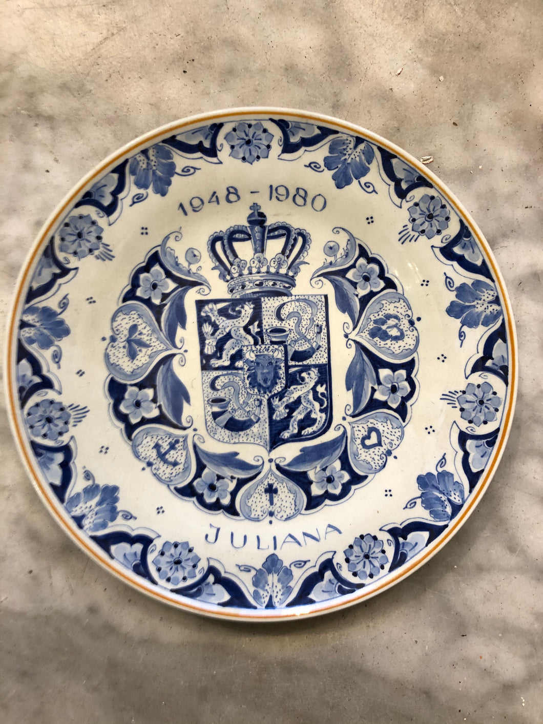 Royal Delft handpainted dutch plate juliana