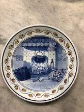 Afbeelding in Gallery-weergave laden, Royal Delft handpainted dutch plate 1914 ww1 fireplace
