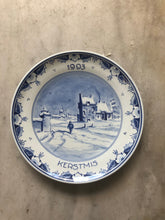 Load image into Gallery viewer, Christmas royal delft plate 1993
