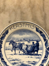 Load image into Gallery viewer, Royal delft Christmas plate 1981
